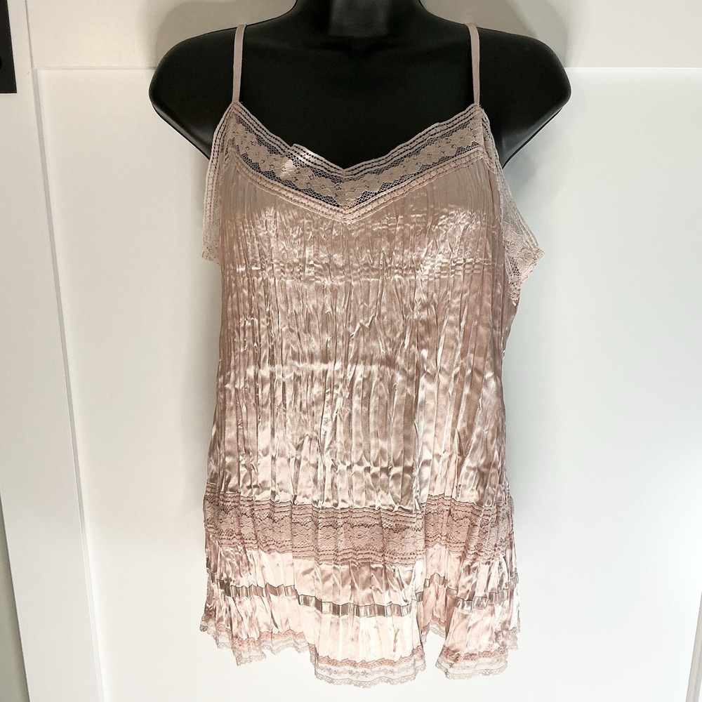 Apt 9 Stretch Nude Pink Lace Trim Satin Camisole‎ Size Large Sexy